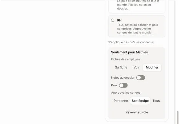 Le crayon ouvert, avec Dossiers d'employés, Notes au dossier, Paie et Approuve les congés